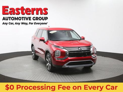 Used 2025 Mitsubishi Outlander SE FWD image 50