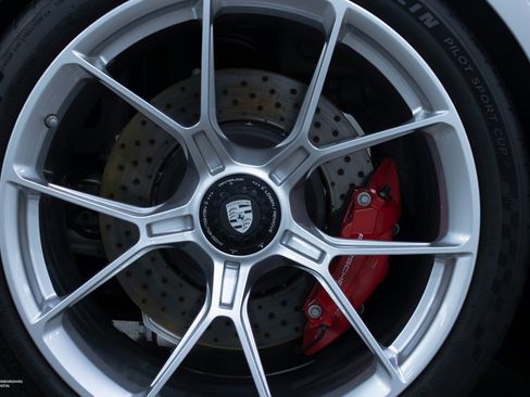 Used 2022 Porsche 911 GT3 image 11