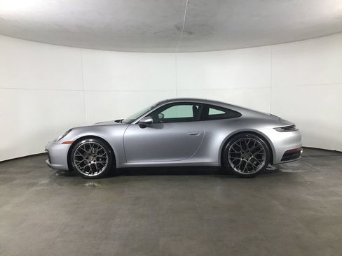 Certified 2021 Porsche 911 Carrera 4 AWD/4WD image 2