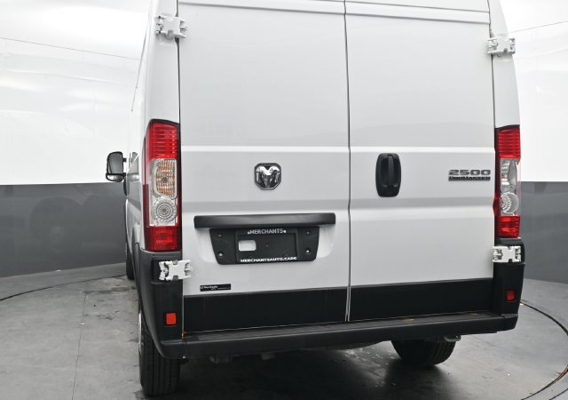 Used 2026 RAM ProMaster 2500 w/ Convenience Group FWD image 5
