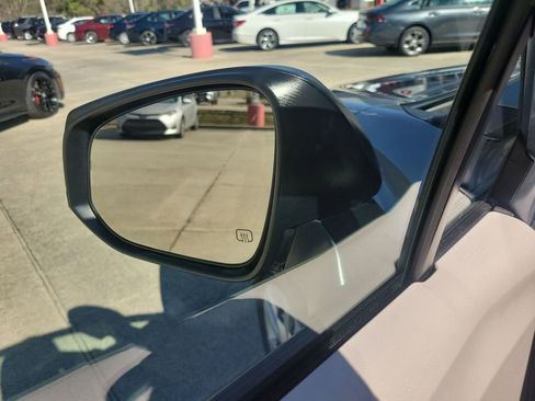 Certified 2024 Toyota Corolla Cross L image 13