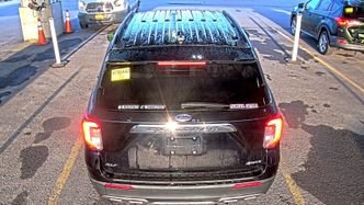 Used 2023 Ford Explorer XLT w/ Equipment Group 202A AWD/4WD image 5