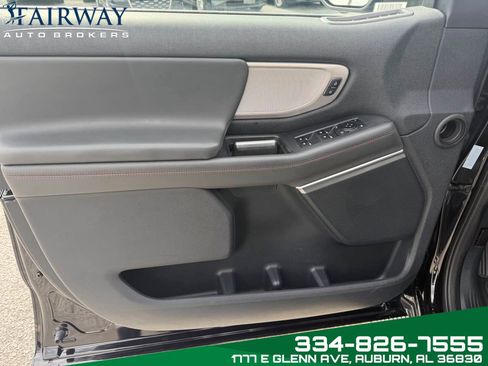 Used 2025 Ford Expedition Max Active image 9