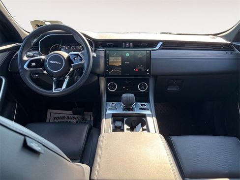 Used 2022 Jaguar F-PACE S image 10