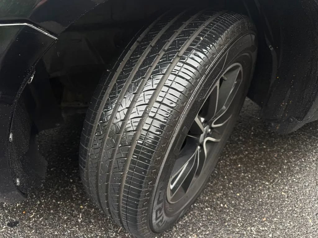 Used 2018 Dodge Journey SE w/ Connectivity Group FWD image 33