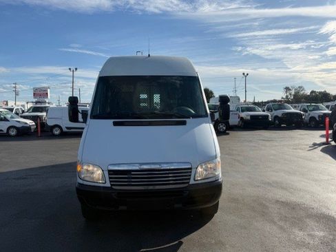Used 2004 Dodge Sprinter 3500 w/ PWR Convenience Group image 3