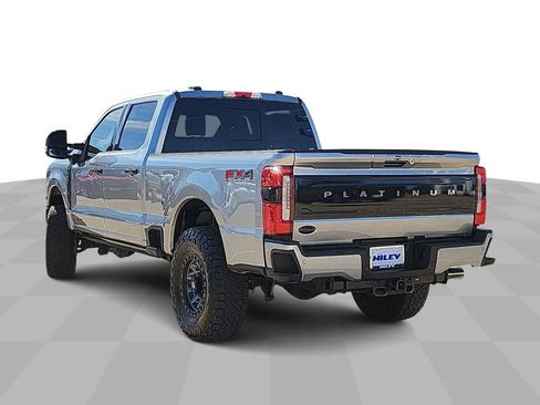 Used 2024 Ford F250 Platinum image 6
