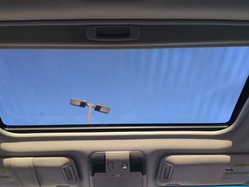 Used 2012 Subaru Outback 3.6R Limited image 23