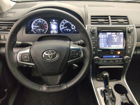 Used 2017 Toyota Camry XLE FWD image 22