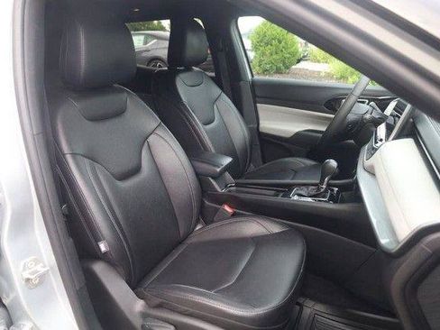 Used 2025 Jeep Compass Limited AWD/4WD image 20