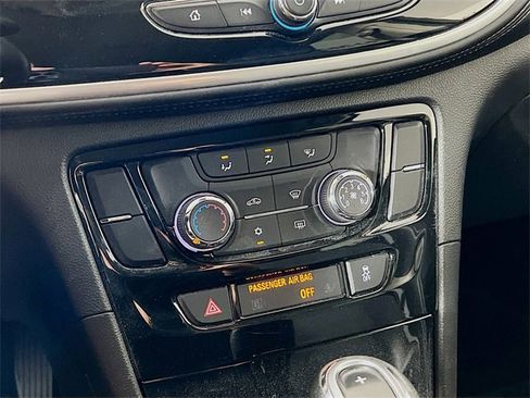 Used 2022 Buick Encore Preferred w/ Safety Package image 19