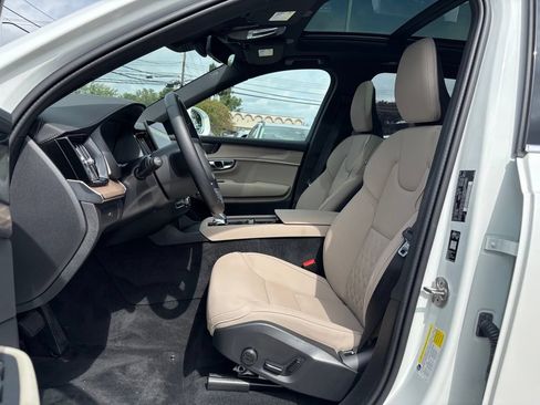Used 2026 Volvo XC90 B6 Plus w/ Protection Package AWD/4WD image 20