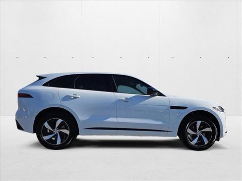 New 2025 Jaguar F-PACE R-Dynamic S image 4