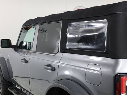 Used 2022 Ford Bronco Wildtrak image 42