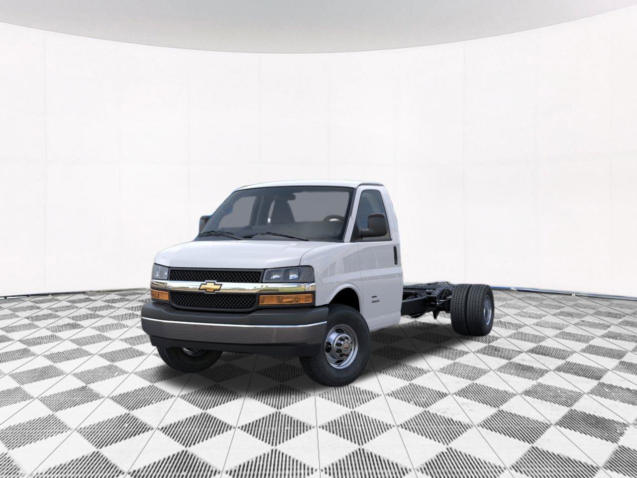 New 2026 Chevrolet Express 4500 w/ Power Convenience Package RWD image 2