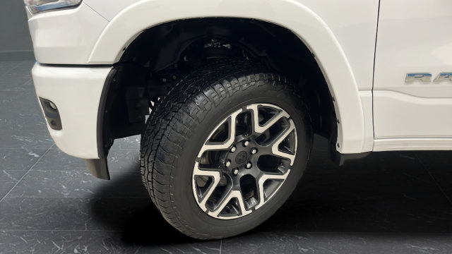 Used 2025 RAM 1500 Laramie w/ Sport Appearance Package AWD/4WD image 36