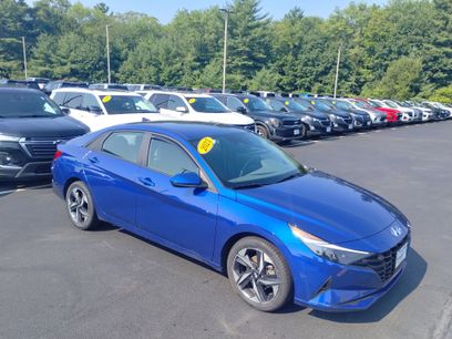 Used 2023 Hyundai Elantra SEL w/ Convenience Package