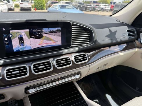 Certified 2026 Mercedes-Benz GLS 450 4MATIC image 29