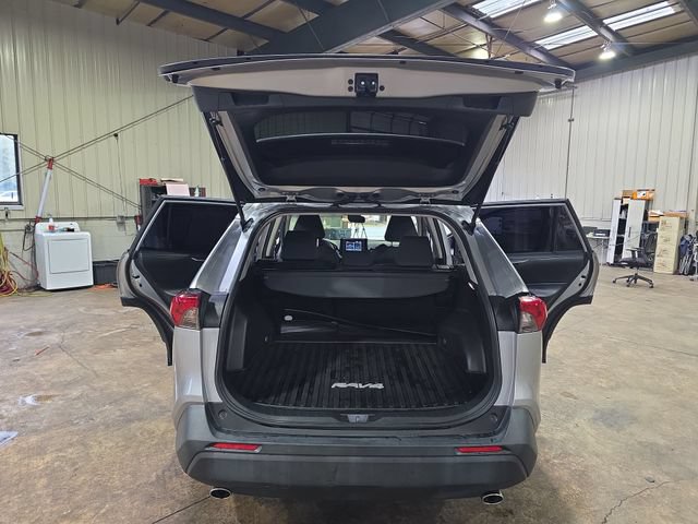 Used 2019 Toyota RAV4 XLE w/ All Weather Liner Package AWD/4WD image 13