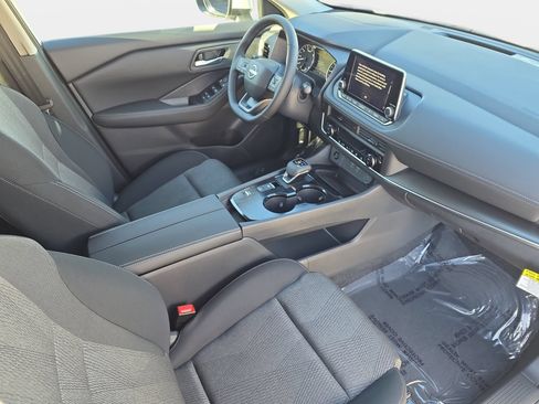 New 2026 Nissan Rogue SV w/ Cold Weather Package FWD image 10