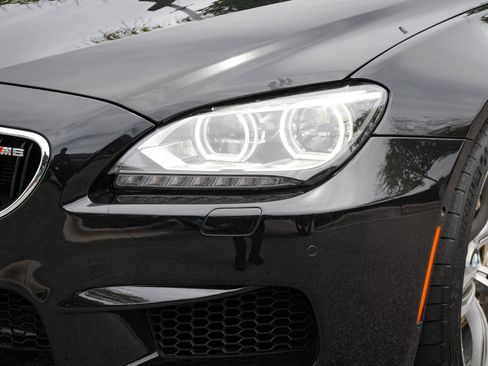 Used 2014 BMW M6 Coupe w/ Executive Package RWD image 6