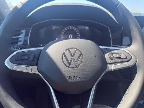 New 2026 Volkswagen Jetta SE FWD image 16