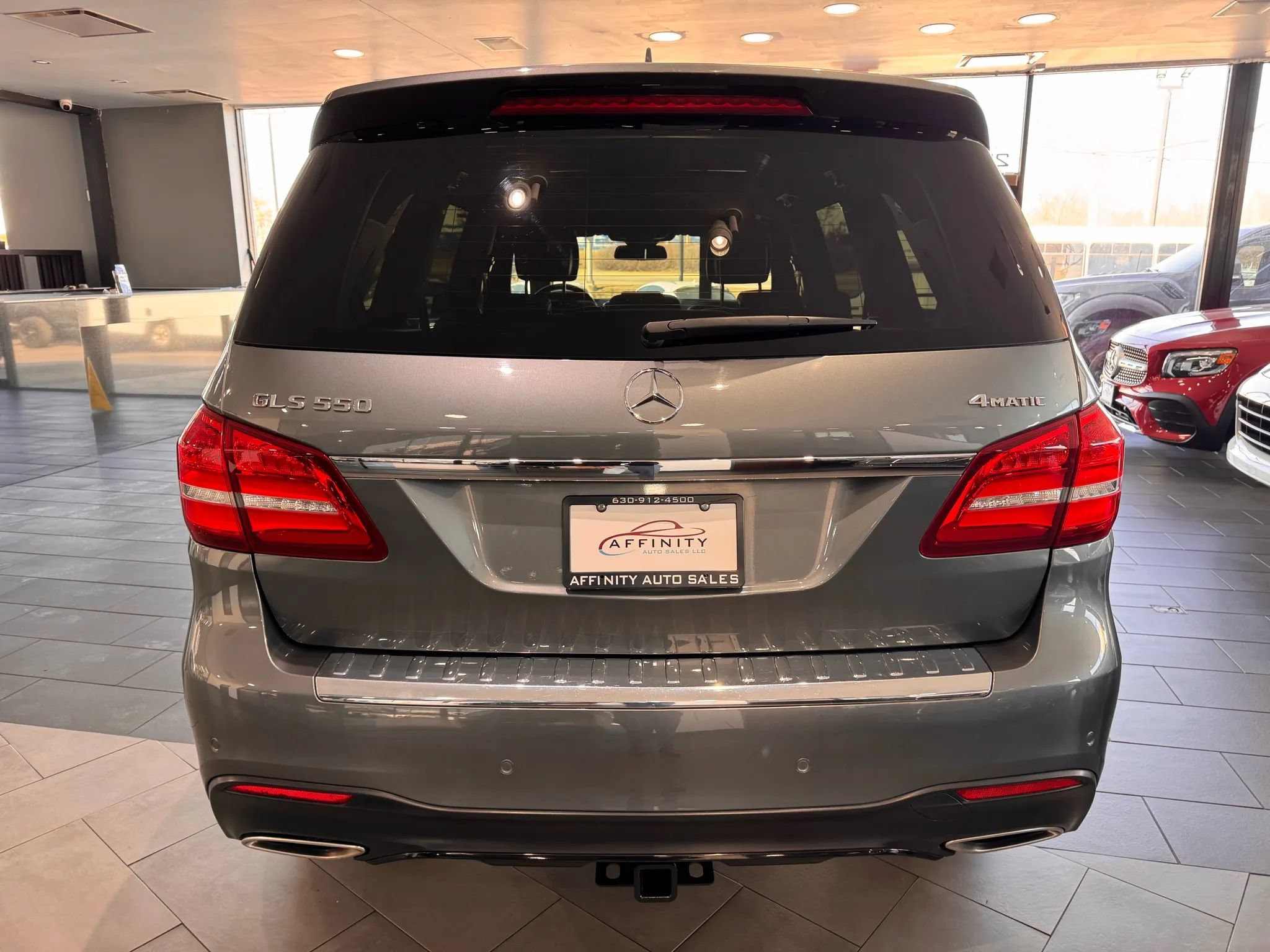 Used 2019 Mercedes-Benz GLS 550 4MATIC image 4