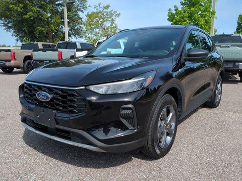 Used 2025 Ford Escape ST-Line AWD/4WD image 2