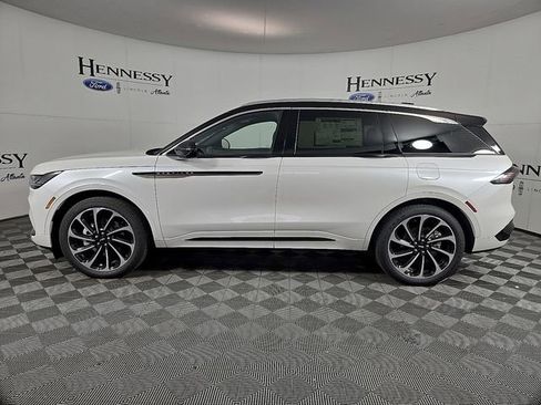 New 2026 Lincoln Nautilus Black Label image 8