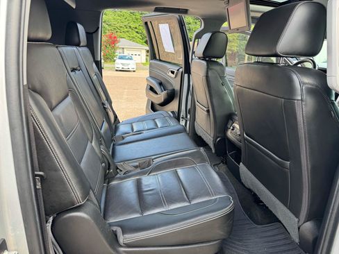 Used 2019 GMC Yukon XL Denali w/ Open Road Package AWD/4WD image 34
