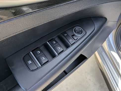 Certified 2022 Kia Forte GT-Line w/ GT-Line Premium Package FWD image 19
