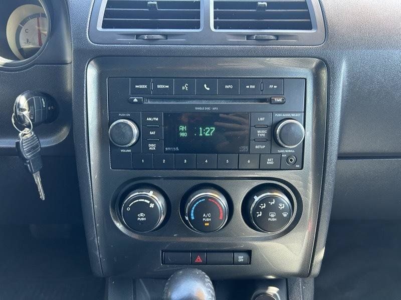 Used 2010 Dodge Challenger R/T RWD image 12