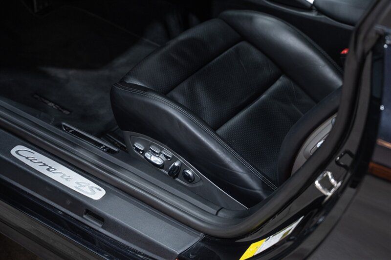 Used 2014 Porsche 911 Carrera 4S AWD/4WD image 25