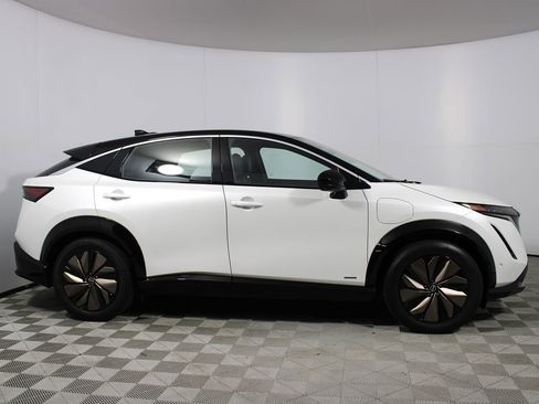 Used 2023 Nissan Ariya FWD image 21