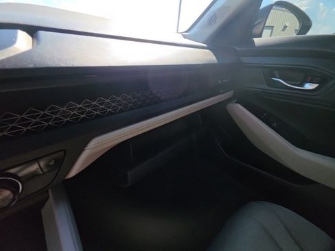 Used 2025 Honda Accord SE image 22