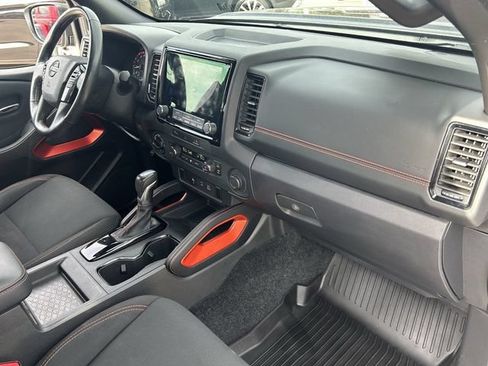 Used 2023 Nissan Frontier PRO-4X w/ Technology Package AWD/4WD image 13
