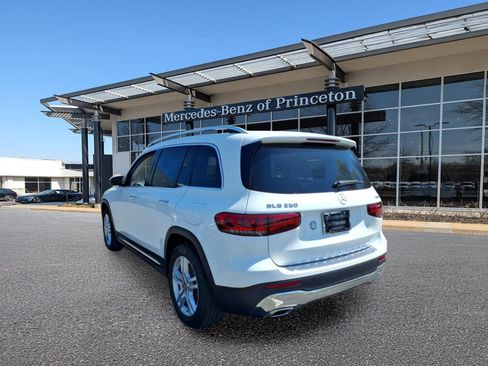 Certified 2023 Mercedes-Benz GLB 250 4MATIC image 5