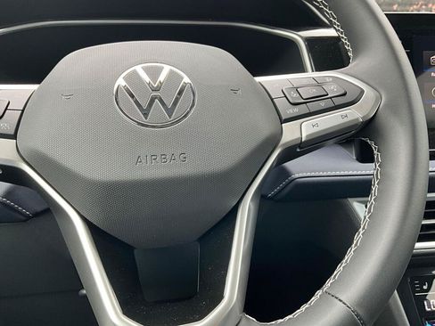 New 2026 Volkswagen Taos SEL AWD/4WD image 22