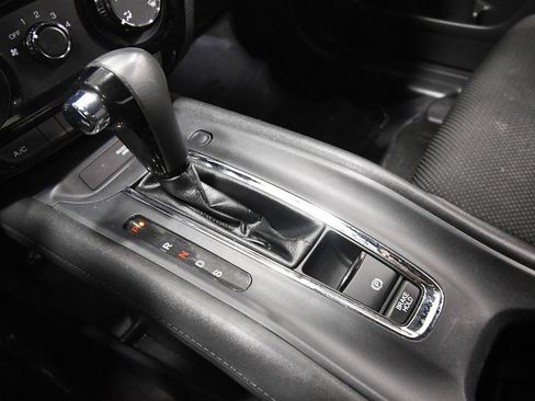Certified 2021 Honda HR-V Sport image 25