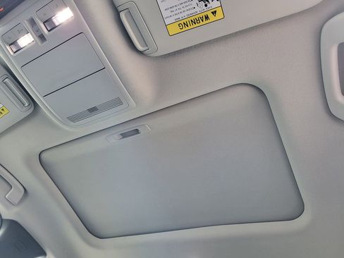 Used 2024 MAZDA MAZDA3 2.5 Turbo Sedan w/Premium Plus image 18