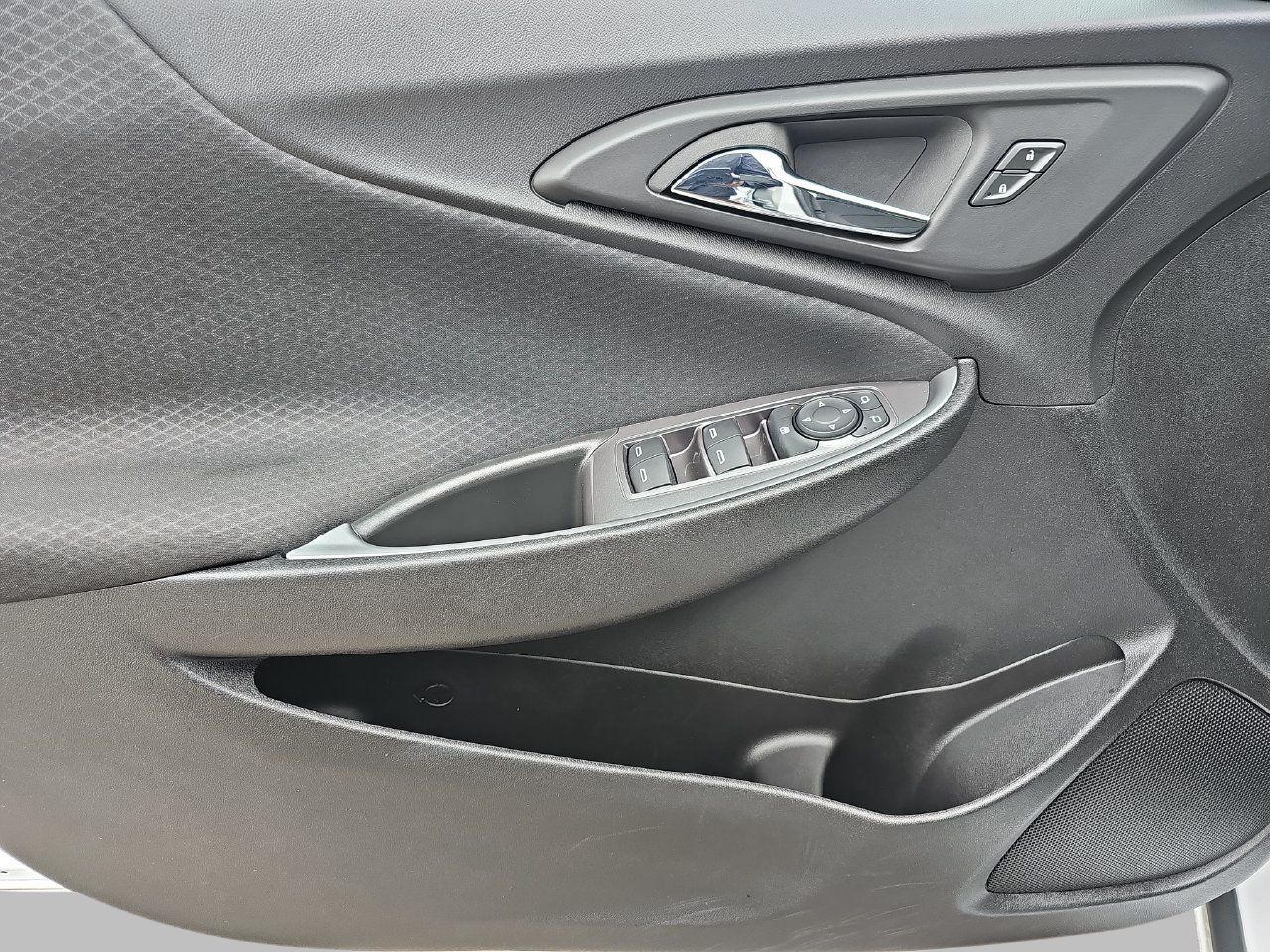 Used 2024 Chevrolet Malibu LS w/ Driver Confidence Package FWD image 30