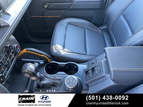 Used 2024 Ford Bronco Badlands image 24
