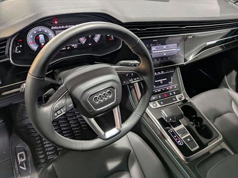 Certified 2025 Audi Q7 2.0T Premium Plus w/ Premium Plus Package image 10