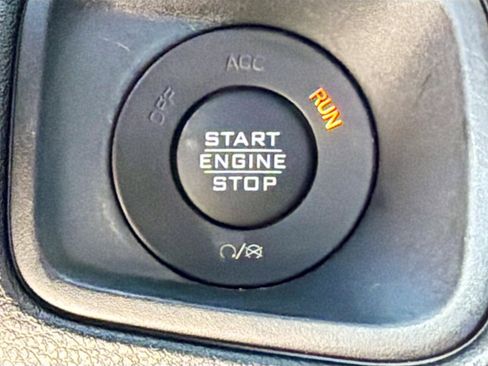 Used 2024 Jeep Wrangler Willys AWD/4WD image 35