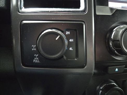 Used 2015 Ford F150 XLT w/ Equipment Group 302A Luxury image 22