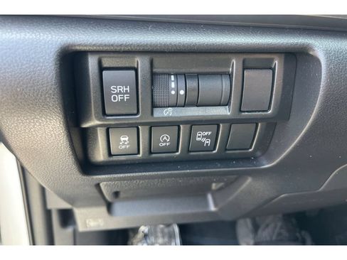 Used 2023 Subaru Crosstrek 2.5i Limited AWD/4WD image 39