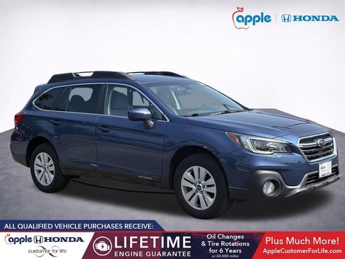 Used 2019 Subaru Outback 2.5i Premium AWD/4WD image 1