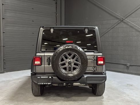 Used 2024 Jeep Wrangler Unlimited Sport AWD/4WD image 5