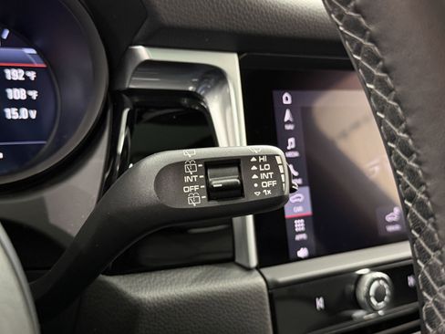 Certified 2024 Porsche Macan image 50