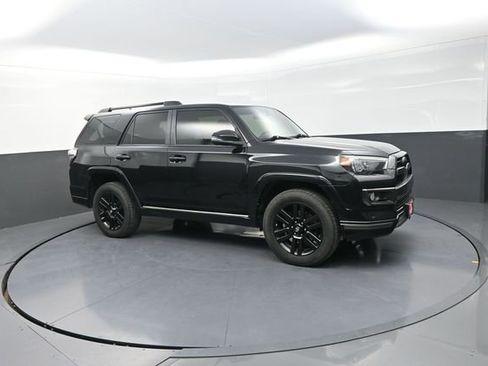 Used 2020 Toyota 4Runner Nightshade AWD/4WD image 43
